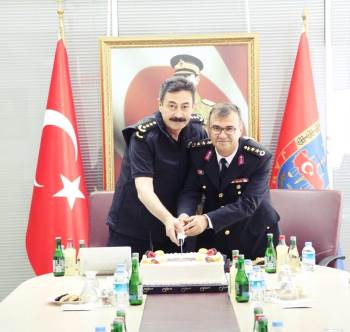 Emniyet Müdürü Temiz’Den İl Jandarma Komutanlığı’Na Ziyaret
