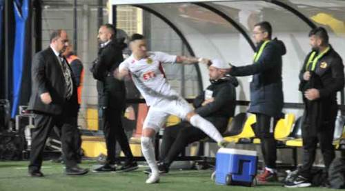 Emre'den Coşkun Demirbakan'a büyük tepki