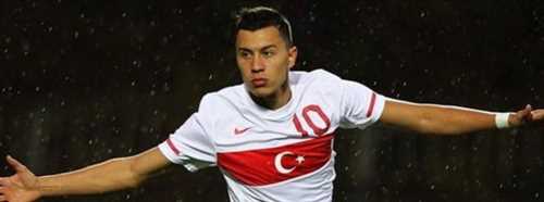 EMRE'NİN HEDEFİ EURO 2016