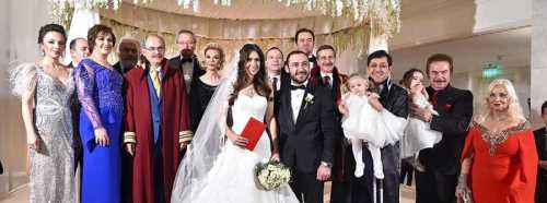 EMRE SARAR'A GÖRKEMLİ DÜĞÜN