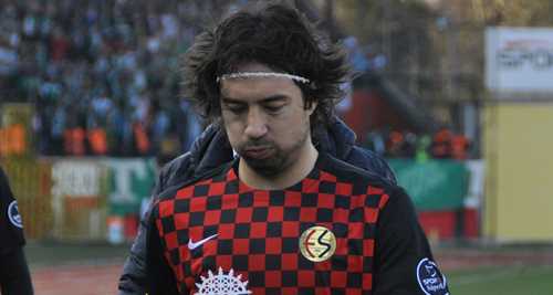 EMRE SÖZLEŞMEYİ FESHETTİ