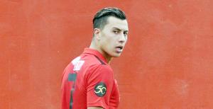 Emre'den anlamsız tepki