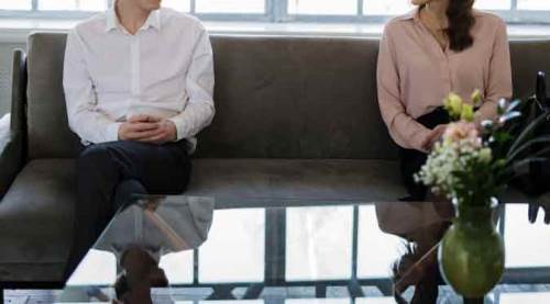 Emsal boşanma kararı: Eşini çimdiklemek...