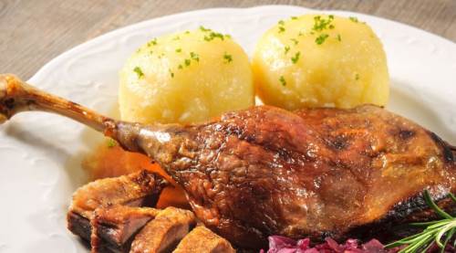 En Beseyici Et Kaz Eti: Besin Değeri, Faydaları ve Pişirme Yöntemleri (Detaylı Rehber)