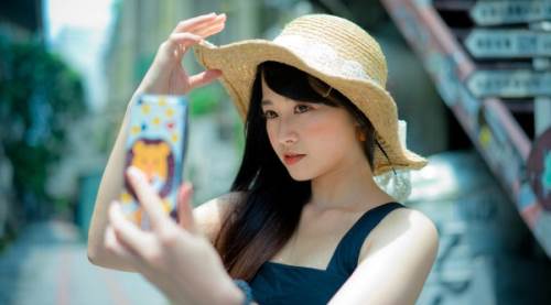 En İyi Selfie Kamerasına Sahip Telefon Hangisi?