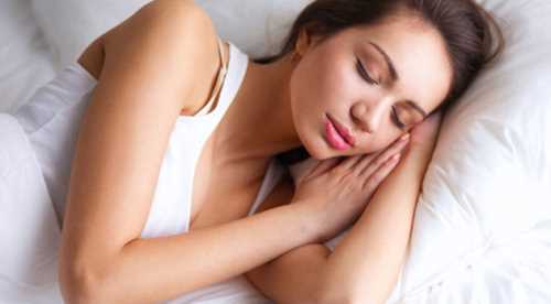 En sağlıklı uyku pozisyonu