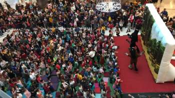 En Sevilen Çizgi Film Karakterleri Çocuklarla Buluştu
