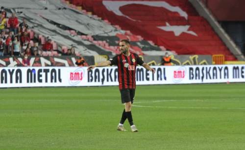 En son Akşehir maçında oynadı