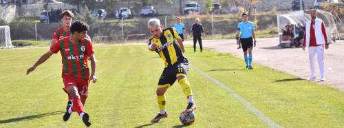 Enes sol bekte oynadı