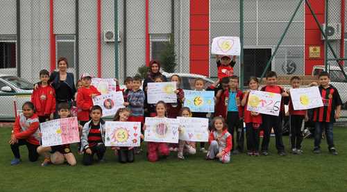 ENES VE ARKADAŞLARINDAN BÜYÜK DESTEK