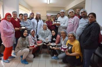 Engelleri Birlikte Aştılar
