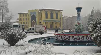 Engelli, Hamile Ve Kronik Kamu Görevlileri İzinli Sayılacak
