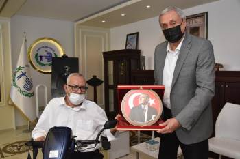 Engelli Bireylerle Bir Araya Geldi
