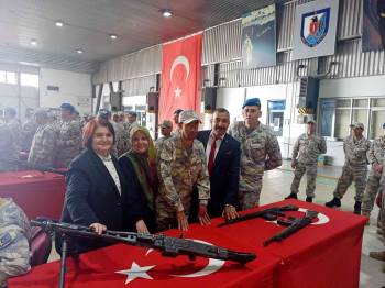 Engelli Gençlerin Bir Günlük Temsili Askerlik Heyecanı
