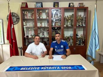 Eray Akar Belediye Kütahyaspor’Da
