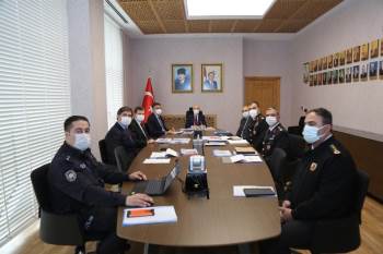 Erdil, Kütahya’Da ’Güvenlik Ve Asayiş Değerlendirme Toplantısı’Na Katıldı
