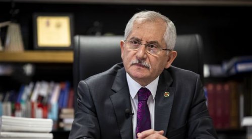 Erdoğan, oyların salt çoğunluğunu aldı