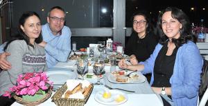 Üniversite arkadaşlıkları sağlam olur