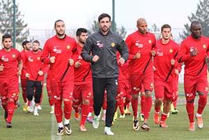 Es Es 3 puana odaklandı