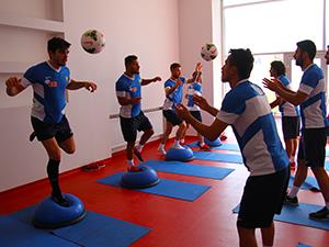 Es Es çabukluk çalıştı