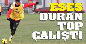 Es Es duran top çalıştı