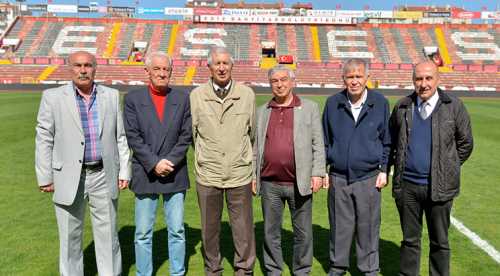 ES ES'E DAHA FAZLA DESTEK BEKLİYORUZ