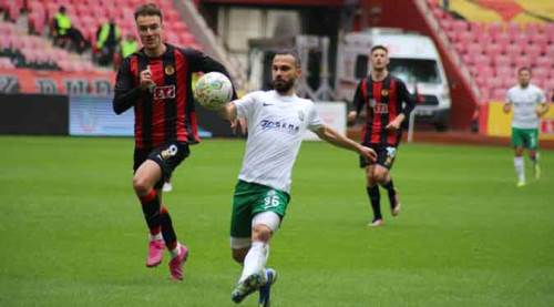 Es Es'e teselli rakiplerden!