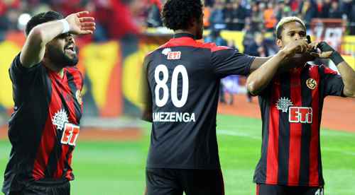 ES ES fena patladı: 4 - 0