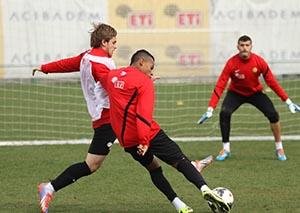 Es Es galibiyete kitlendi