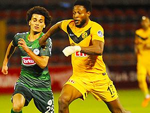 Es Es, her kulvarda üstün