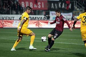 ES ES, İKİ İLER Bİ GERİ : 2-0