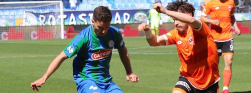 Es Es'in rakibi liderden puan aldı!