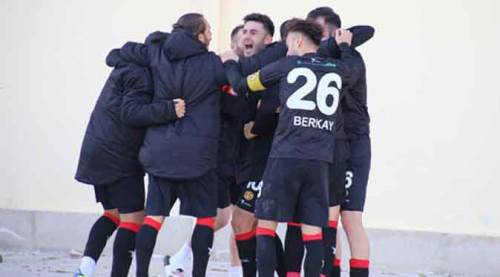 Es Es kümede kalma ateşini yaktı!