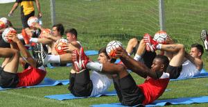 Es Es sabah-akşam çalışıyor