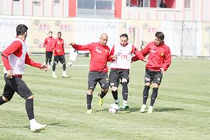 Es Es taktik çalıştı