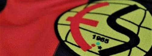 Es Es'te asisti yerliler yapıyor, golü yabancılar atıyor...