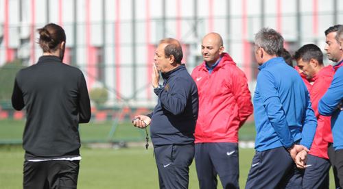 Es Es’te hedef Adana Demir