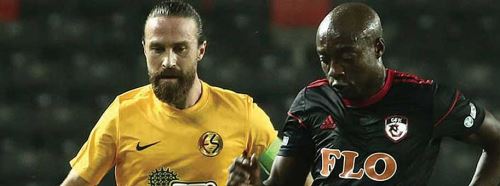 Es Es'te Uğur İnceman şoku! Yırtık var...