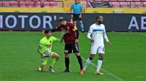 Es Es'teki performansıyla 17 yaşında haftanın 11'ine seçildi!