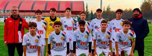 Es Es U15’te farklı galibiyet