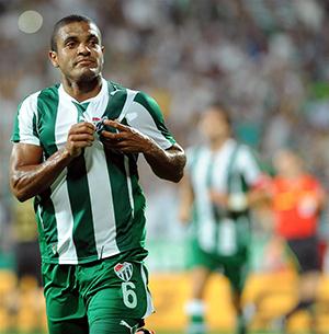 Es Es Vederson'un peşinde