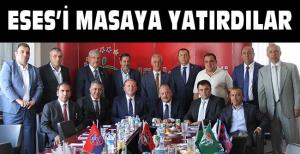 Es Es'i masaya yatırdılar