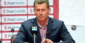 EsEs gruptan çıkmayı garantiledi