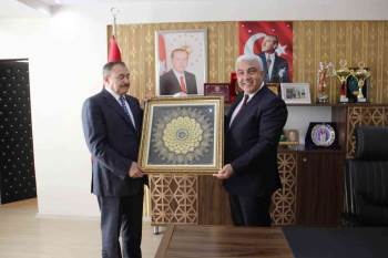 Eski Bakan Eroğlu: "Hisarcık’Ta Kaymakamlık Yapan Vali Olur”
