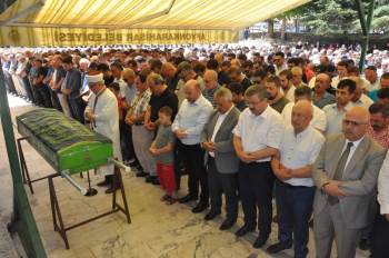 Eski Belediye Başkanı Kaptan’In Oğlu Son Yolculuğuna Uğurlandı
