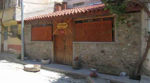 Eski çamaşırhanenin içi şaşkına çeviriyor