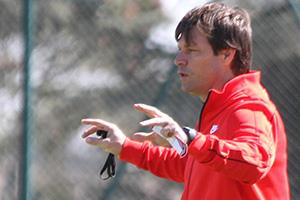 ESKİ TAKIMLARINA KARŞI