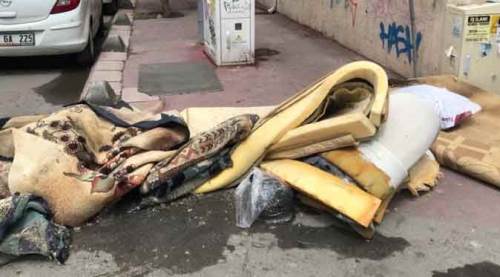 Eskişehir’ kaldırımların son hali hayrete düşürdü!