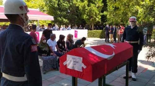 Eskişehir, şehidini uğurluyor