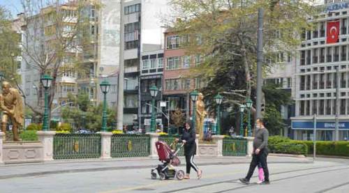 Eskişehir ‘tam kapandı’, beklenen bahar geldi!